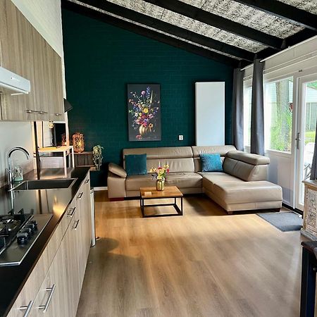 Gehele Bungalow Zuid-Limburg Op Een Park Simpelveld Εξωτερικό φωτογραφία